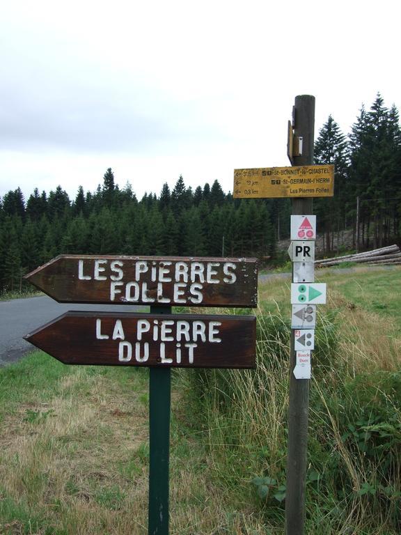 Les Deux Freres Echandelys Exterior photo