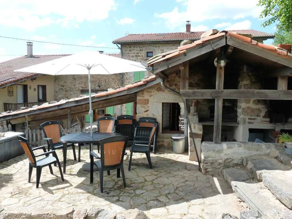 Les Deux Freres Echandelys Exterior photo
